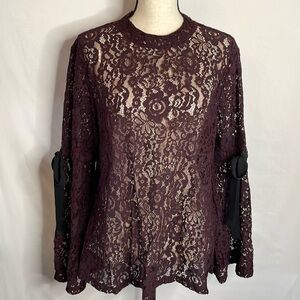 Loft lace blouse bell Sleeves size large tie at‎ sleeves deep burgundy